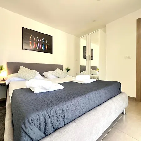 Azzurro Mare Apartment