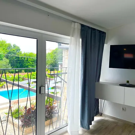 Azzurro Mare Apartment Pula